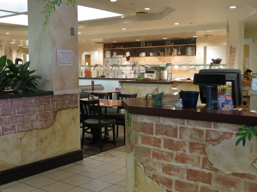梅因盖特湖边度假酒店 Four Corners 外观 照片